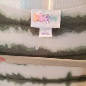 Lg Lularoe Lindsay kimono